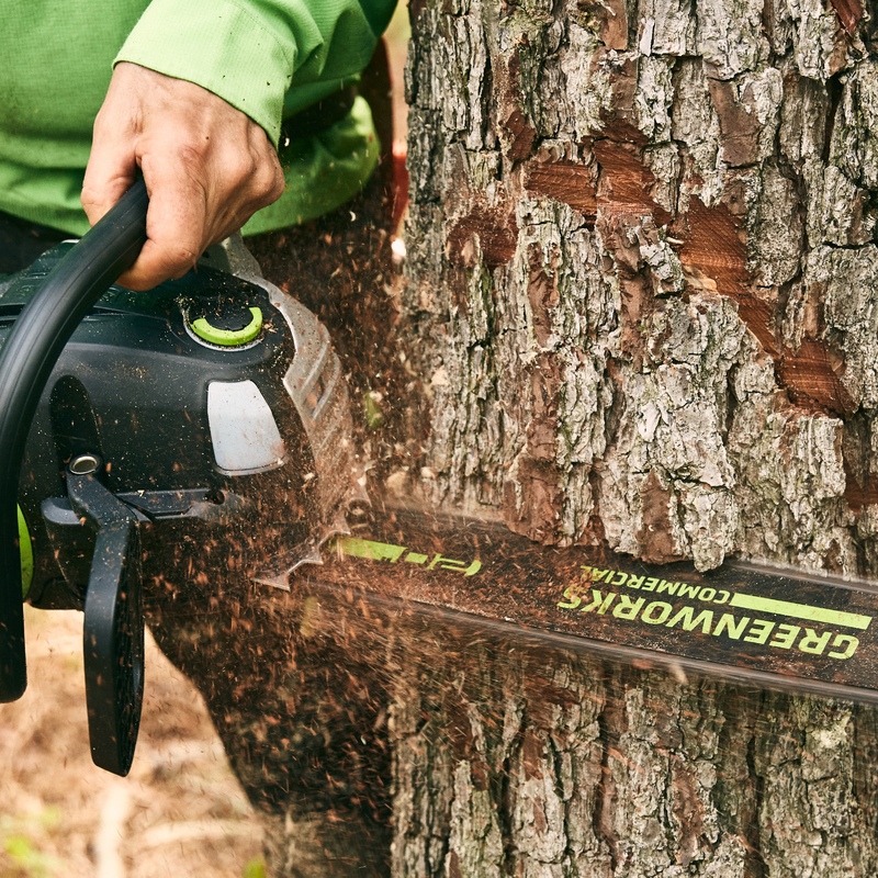 Цепная пила Greenworks GD82CS51K2 82V (51 см) аккумуляторная, с АКБ 2,5 А/ч и ЗУ