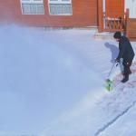 Снегоуборщик Greenworks GD40SSK4 40V (30см) аккумуляторный, с АКБ 4 А/ч и ЗУ