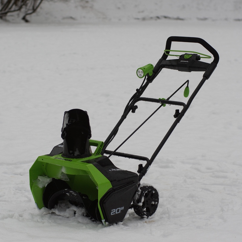 Снегоуборщик Greenworks GD40SB 40V (51 см) аккумуляторный, с АКБ 4 А/ч и ЗУ