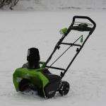 Снегоуборщик Greenworks GD40SB 40V (51 см) аккумуляторный, с АКБ 4 А/ч и ЗУ