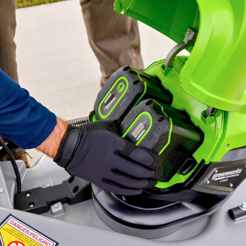 Газонокосилка Greenworks LM221S 82V (56 см) самоходная аккумуляторная, без АКБ и ЗУ