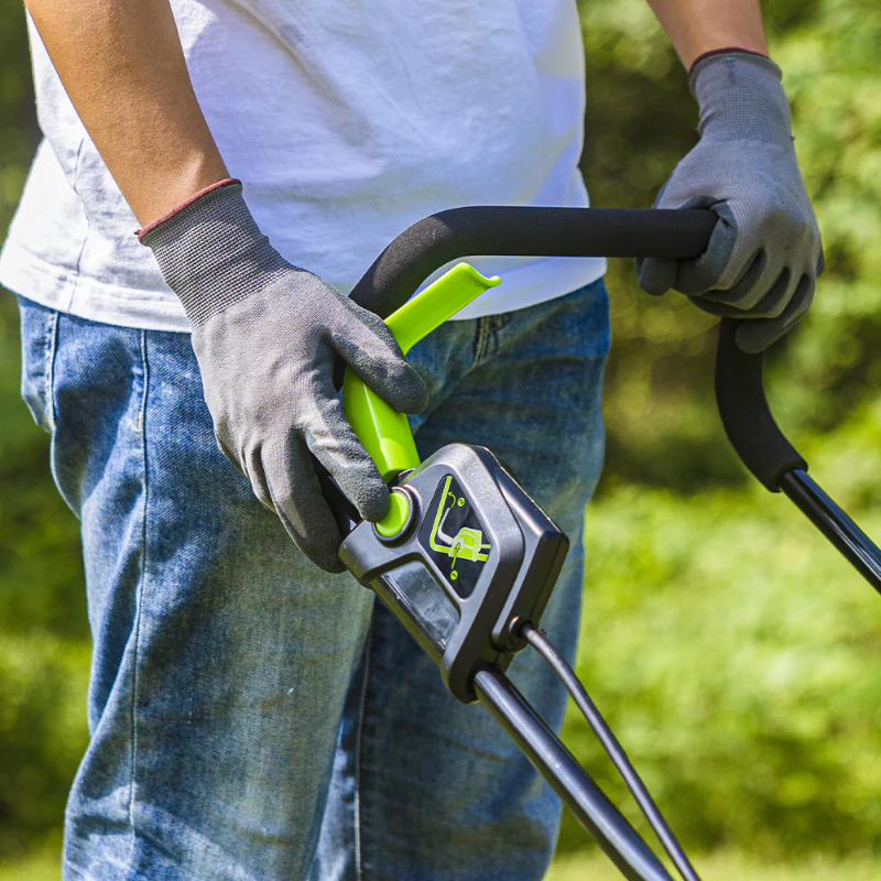 Газонокосилка Greenworks GD24LM33K4 24V (33 см) аккумуляторная, с АКБ 4 А/ч и ЗУ