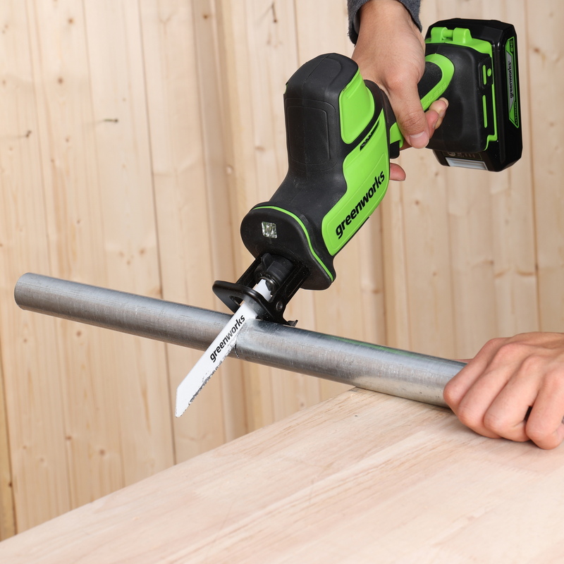 Сабельная пила Greenworks GPT-CRS-25 24V (80 мм) аккумуляторная, без АКБ и ЗУ
