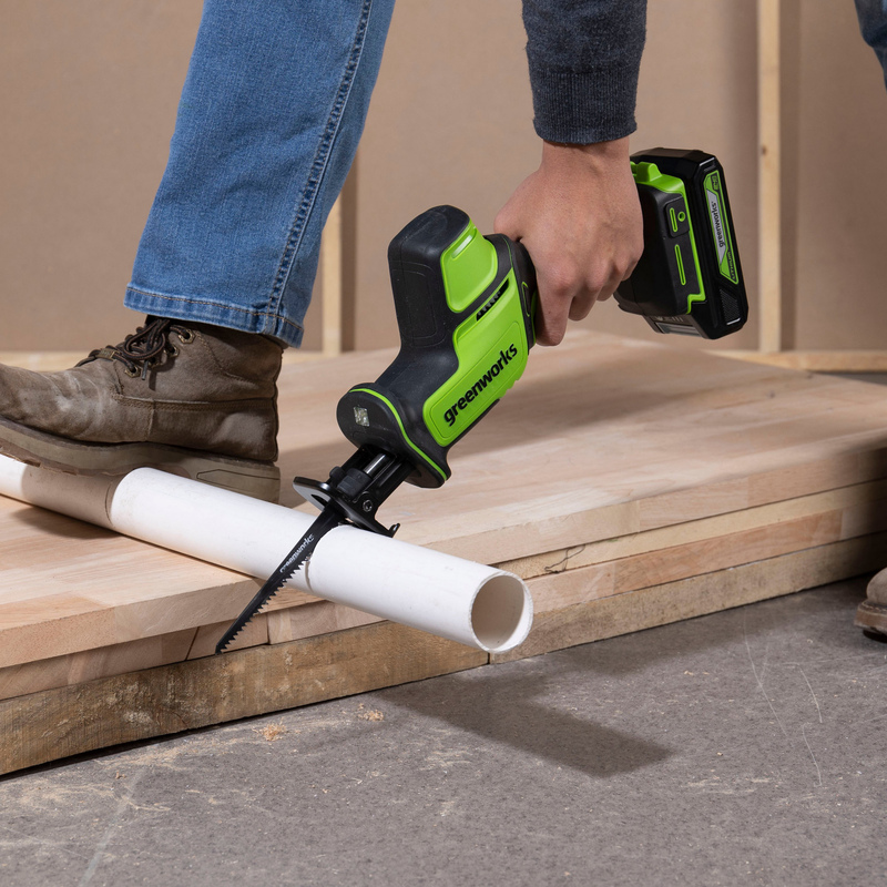 Сабельная пила Greenworks GPT-CRS-25 24V (80 мм) аккумуляторная, без АКБ и ЗУ