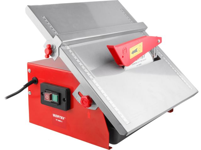 Плиткорез электрический WORTEX TC 1880 C в кор. 600 Вт, 180 мм, 2800 об. мин., глубина до 34 мм (стол 385x380 мм, водная система охлаждения) (1318789)