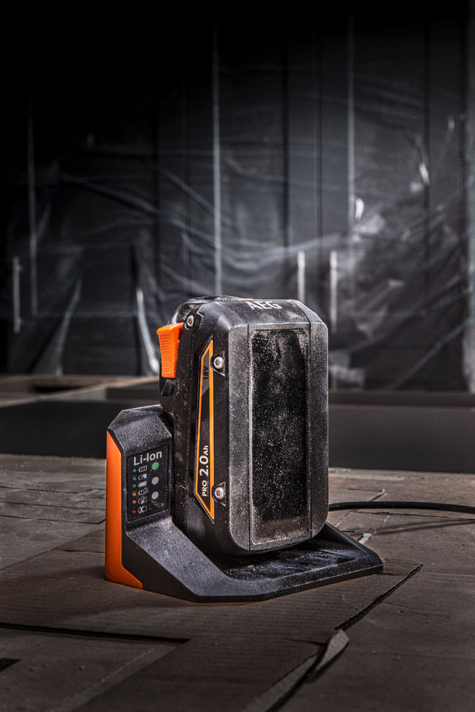 Аккумулятор AEG SET L1820S с зарядным устройством