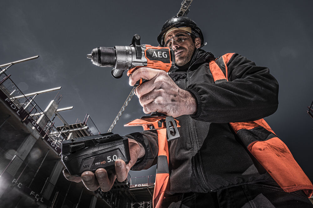 Дрель-шуруповерт ударная аккумуляторная бесщеточная AEG BSB18C3BL-502C