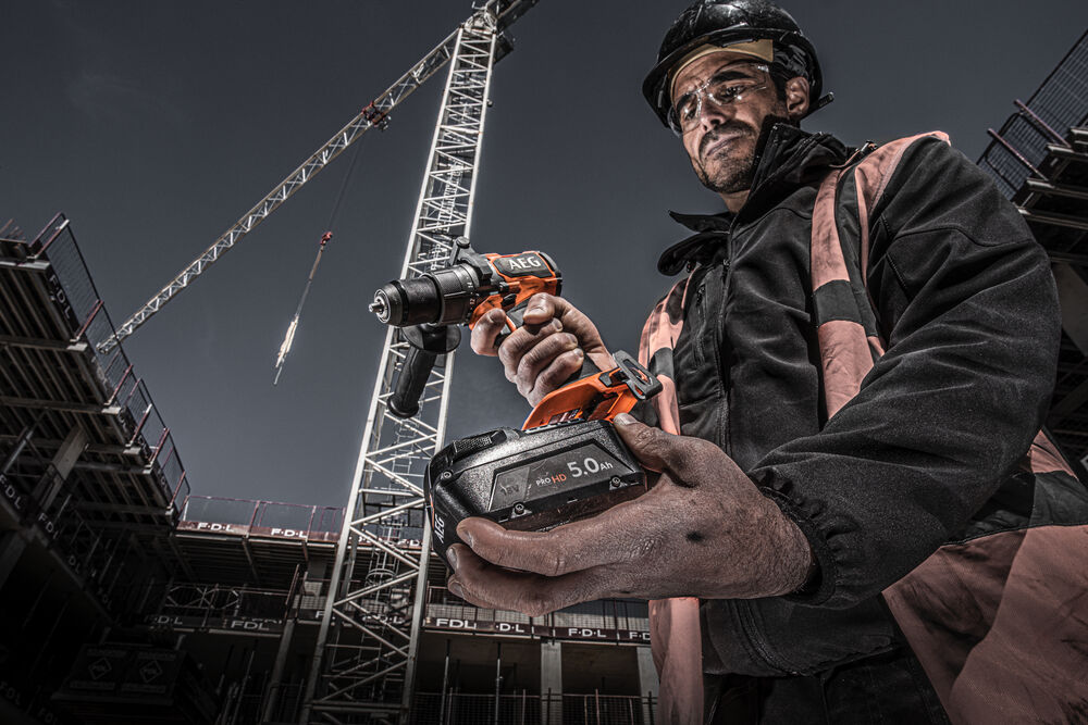 Дрель-шуруповерт ударная аккумуляторная бесщеточная AEG BSB18C3BL-502C