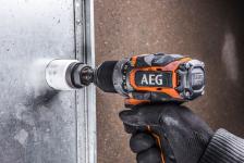 Дрель-шуруповерт аккумуляторная AEG BS18SBL-202C