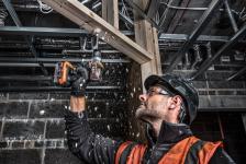 Дрель-шуруповерт аккумуляторная AEG BS18SBL-202C