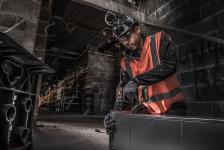 Дрель-шуруповерт аккумуляторная AEG BS18SBL-202C