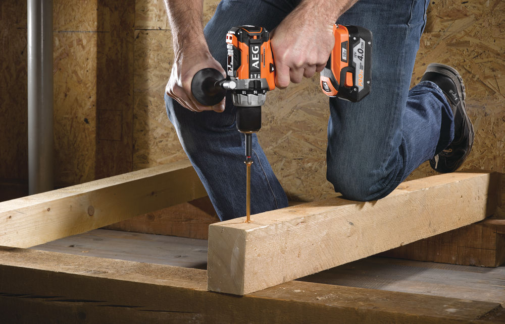 Дрель-шуруповерт ударная аккумуляторная бесщеточная AEG BSB18C2BL-0 (без батареи)