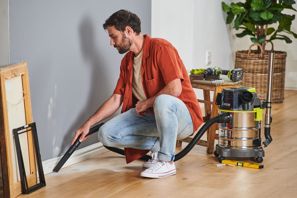 ONE + / Пылесос строительный RYOBI R18WDV (без батареи)