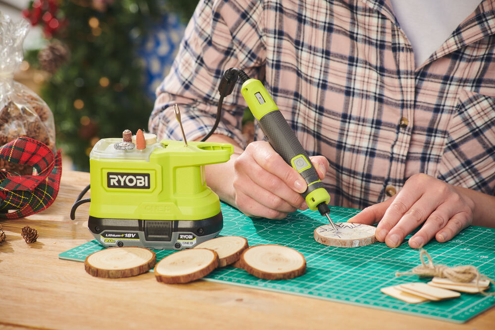 ONE + / Прямая шлифмашина RYOBI RRT18-0