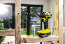 ONE + / Дрель-шуруповерт RYOBI HP RDD18C-220S