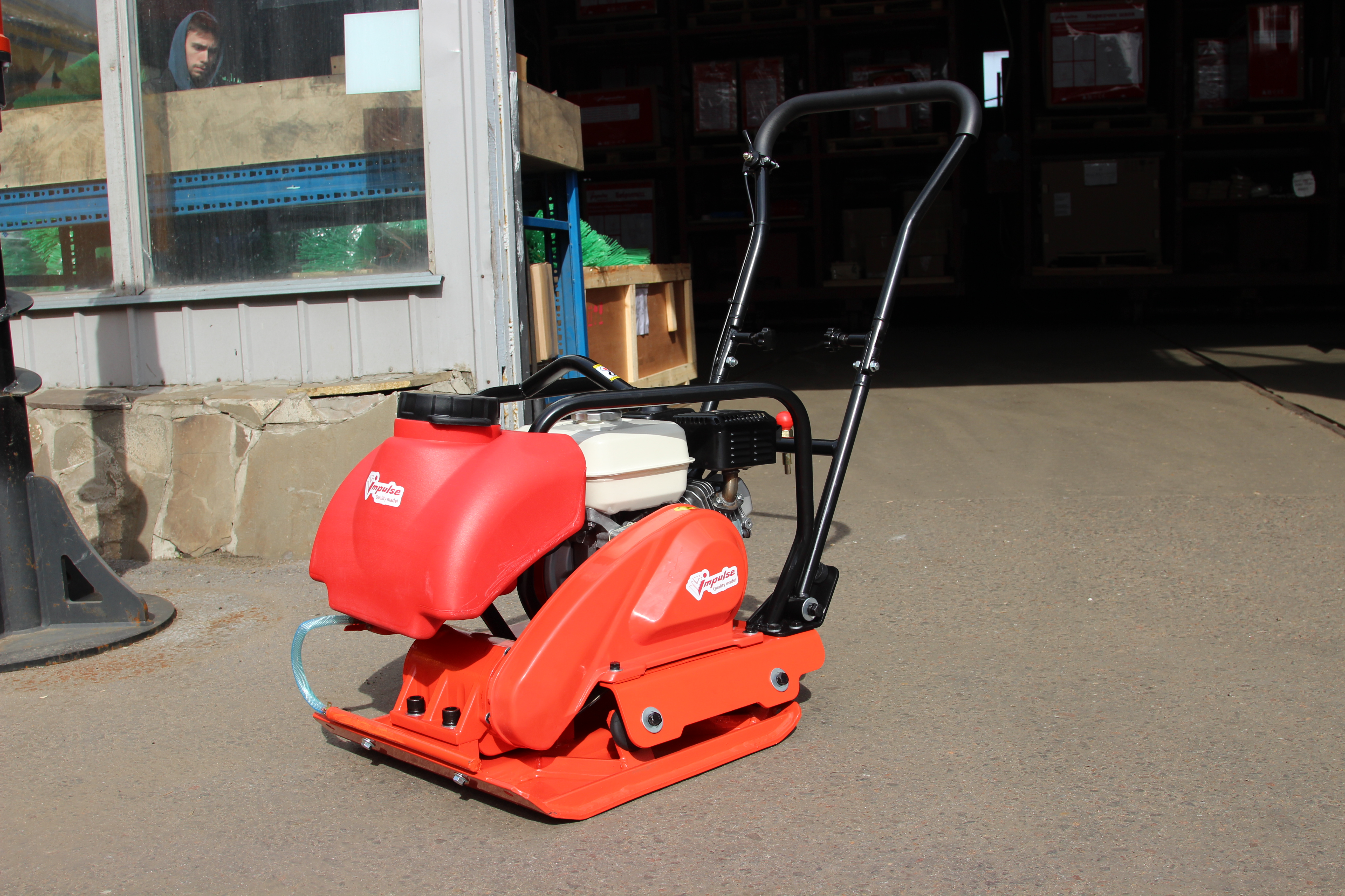 Виброплита Impulse VP80TH Honda GX160 (бак)