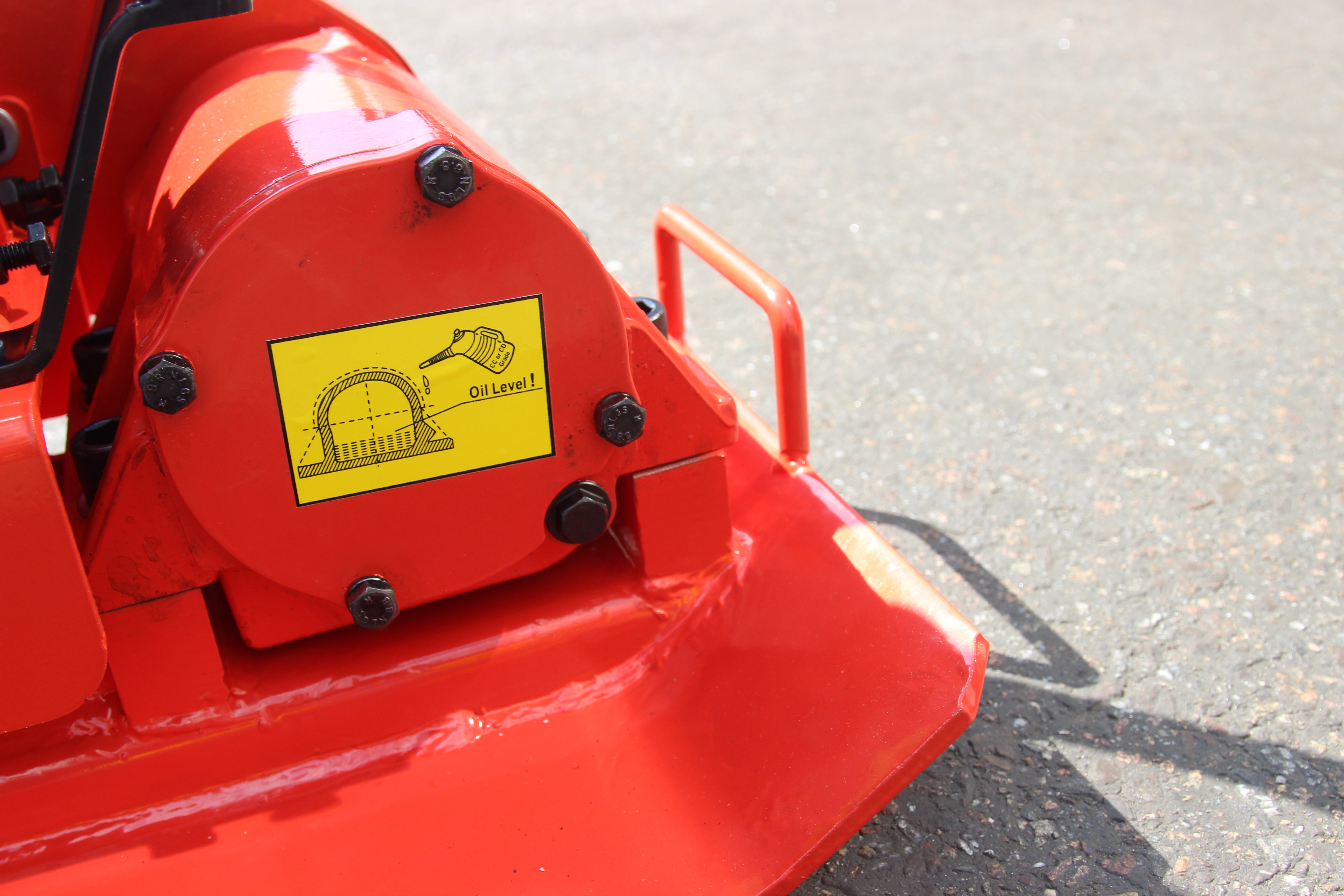 Виброплита Impulse VP60L Loncin G200F (колеса)