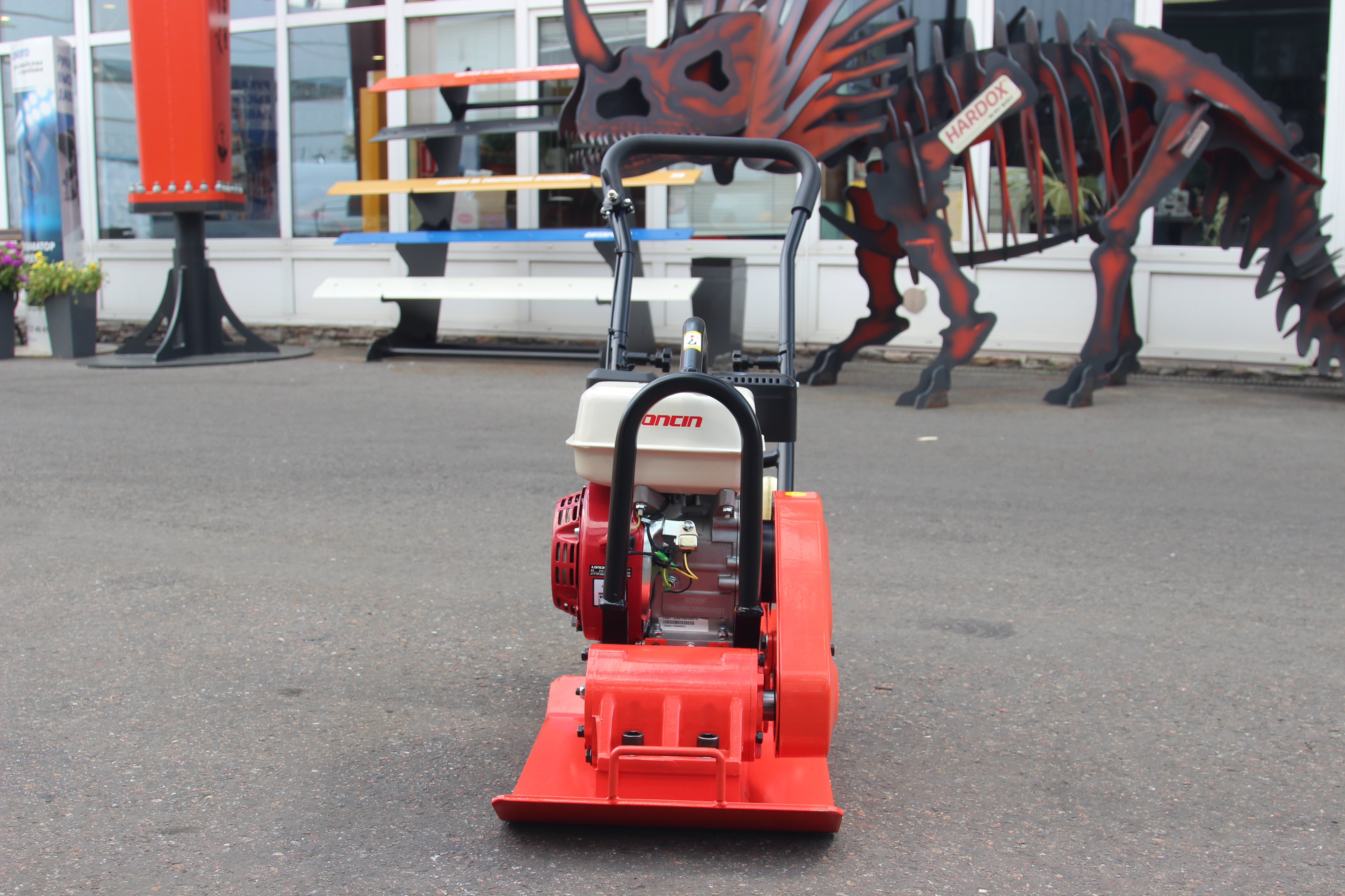 Виброплита Impulse VP60L Loncin G200F (колеса)