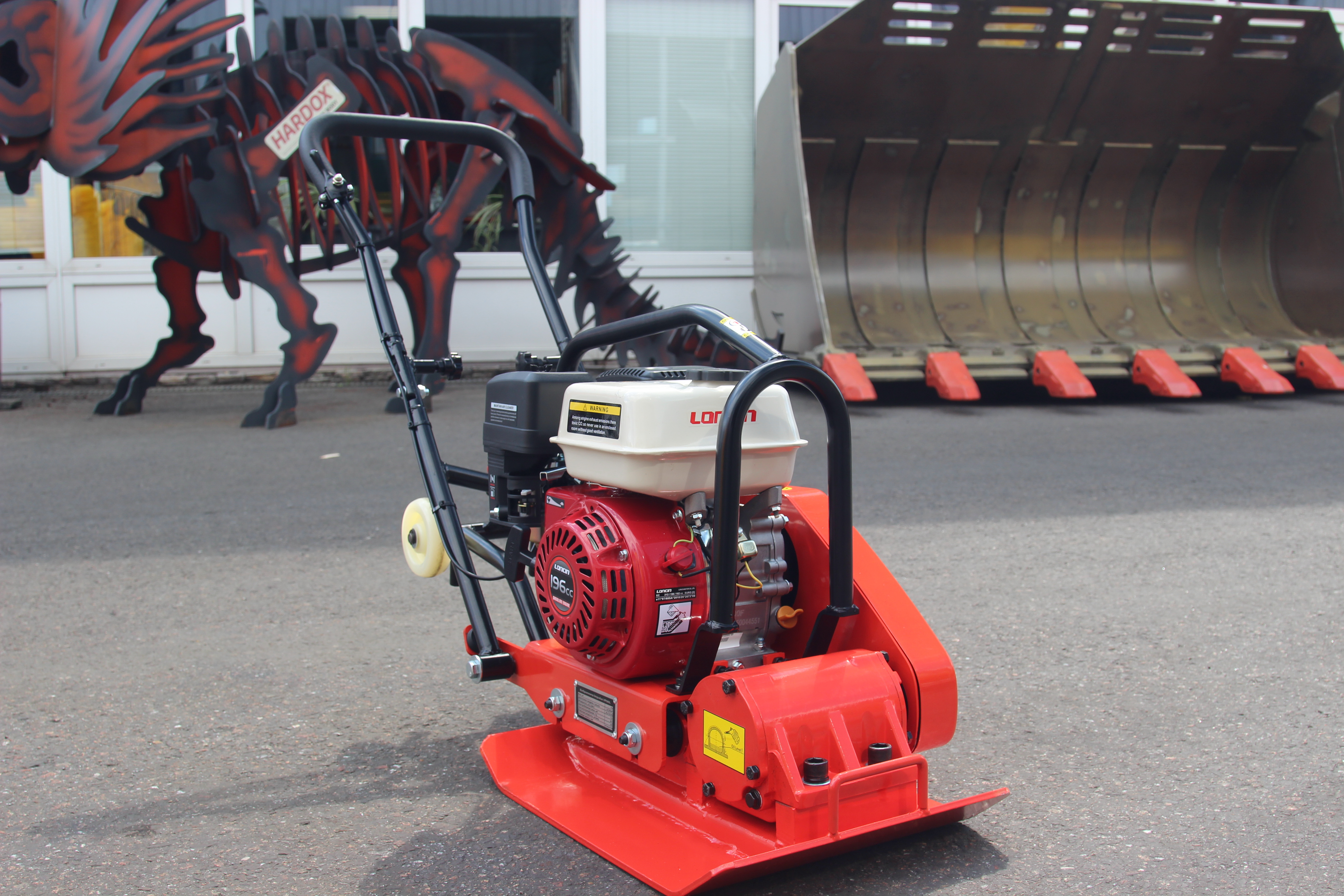 Виброплита Impulse VP60L Loncin G200F (колеса)