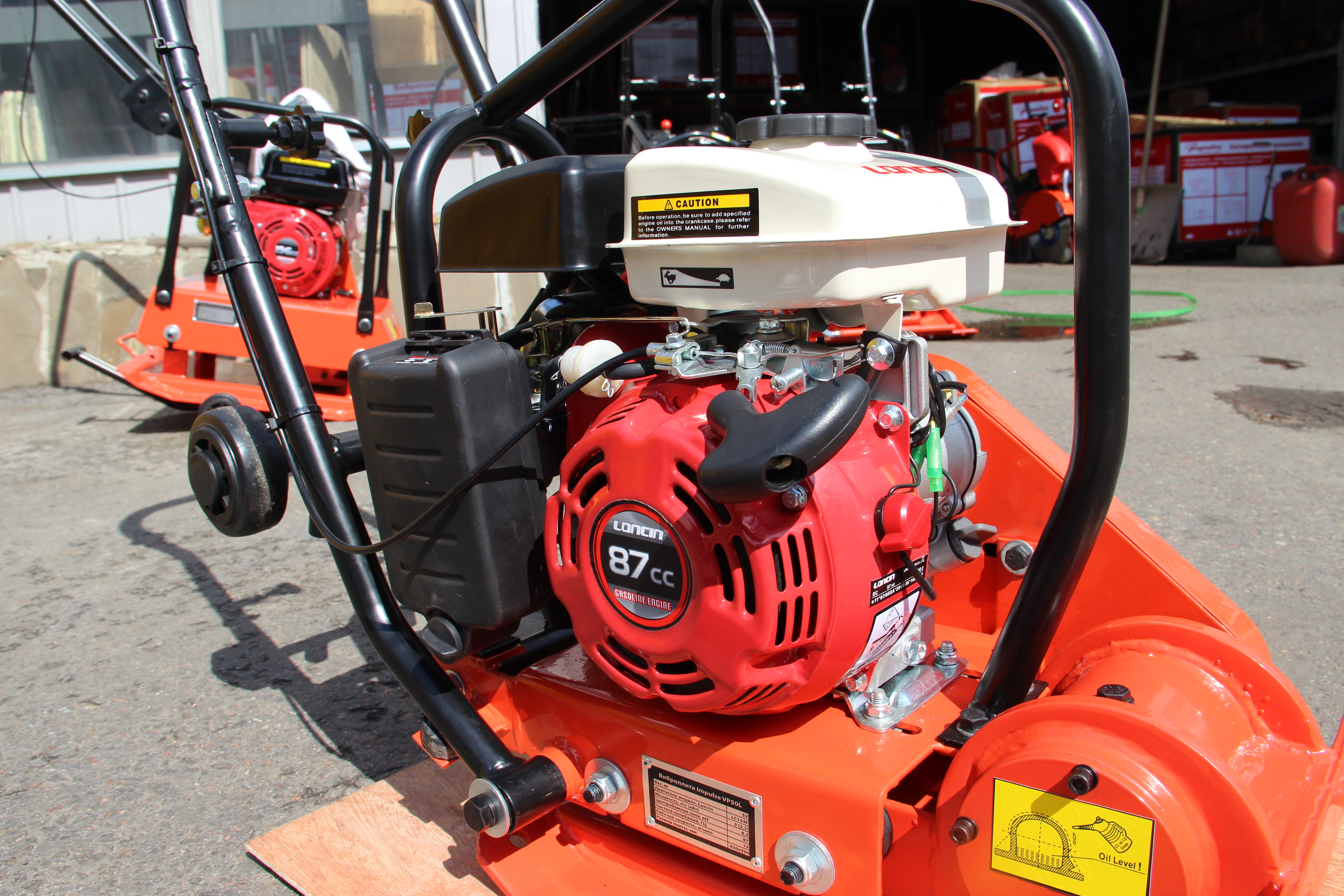 Виброплита Impulse VP50L Loncin LC154F (колеса)