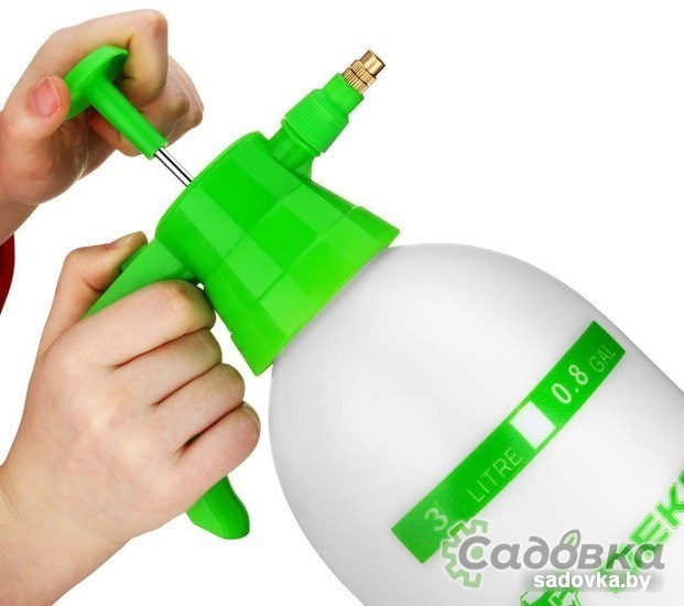 Компрессорный Deko DKSP05 065-0937 3 л