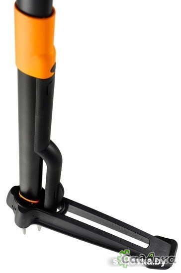 Корнеудалитель Fiskars Xact 1020126