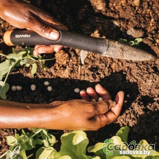 Лункообразователь Fiskars Solid 1057080