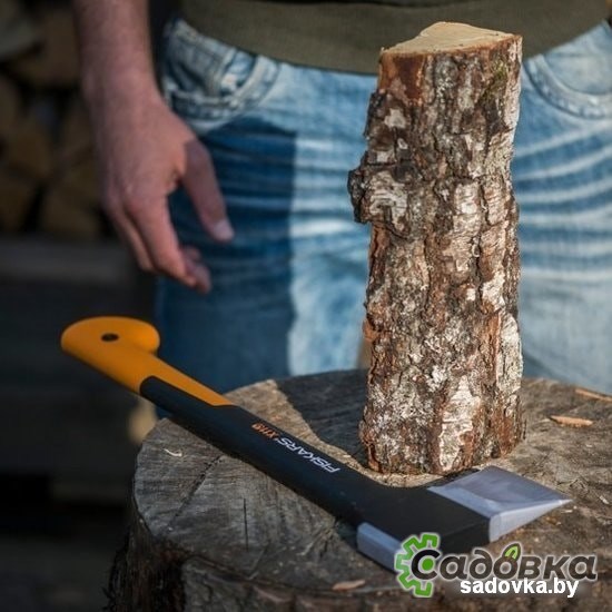 Топор-колун Fiskars S X11 X-series 1015640