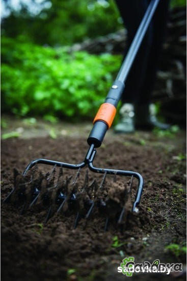 Аэратор Fiskars QuikFit 1000689