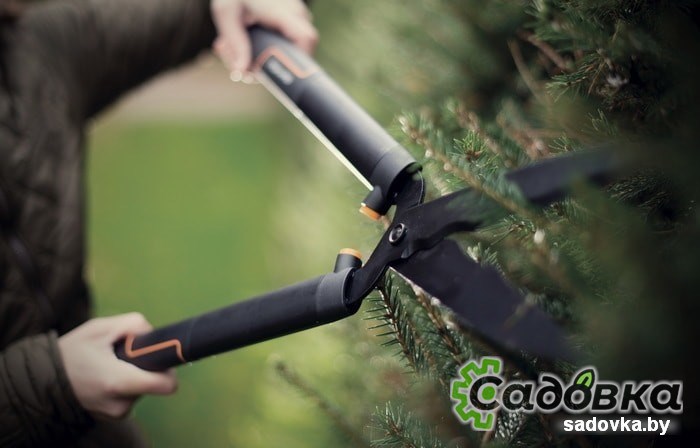 Ножницы садовые Fiskars SingleStep HS22 1001433
