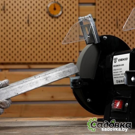 Заточный станок Deko DKGM400-200 063-4324 Заточный станок Deko DKGM400-200 063-4324