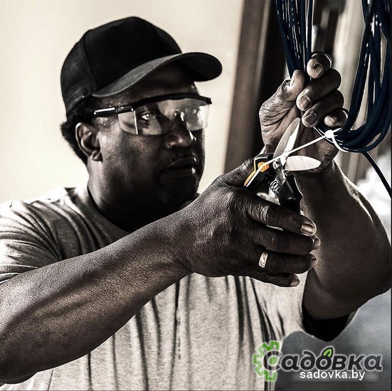 Ножницы технические Fiskars PowerArc 1027206