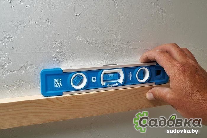 Уровень строительный Empire EM81.9