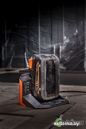 Аккумулятор с зарядным устройством AEG Powertools SET L1840S 4935478933 (18В/4 Ah + 18В)