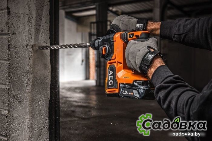 Перфоратор AEG Powertools BBH18BL2-502C 4935492343 (с 2-мя АКБ, кейс)