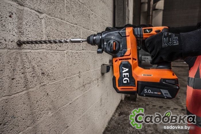 Перфоратор AEG Powertools BBH18BL2-502C 4935492343 (с 2-мя АКБ, кейс)