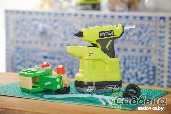 Термоклеевой пистолет RYOBI RGLM18-0 (без АКБ)