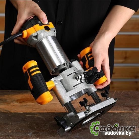 Вертикальный фрезер Deko DKR950 063-4331