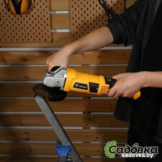 Угловая шлифмашина Deko DKAG1500