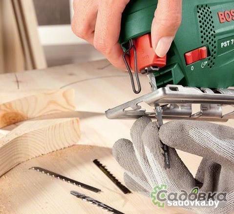 Электролобзик Bosch PST 750 PE (06033A0520)