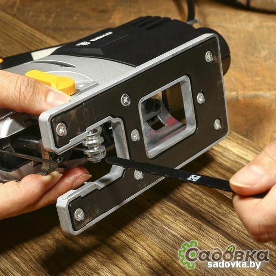 Электролобзик Deko DKJS900 Pro