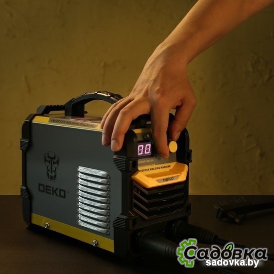 Сварочный инвертор Deko DKWM250A (без кейса)