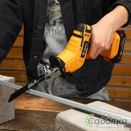 Сабельная пила Deko DKRS20-Li 063-4311 (с 2-мя АКБ, кейс)