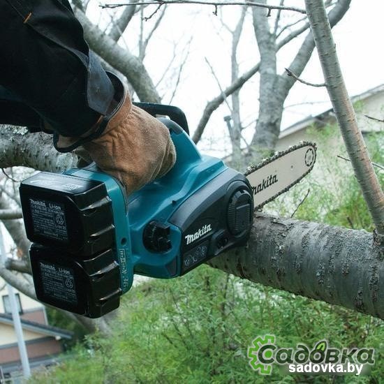 Аккумуляторная Makita DUC252Z (без АКБ)