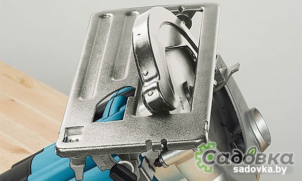 Дисковая пила Bort BHK-160U