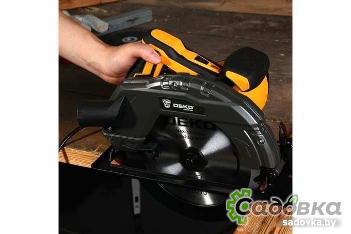 Дисковая (циркулярная) пила Deko DKCS2400-210