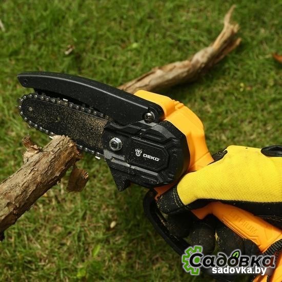 Аккумуляторная пила Deko DKCHS 20-4 Set 063-4308 (с 2-мя АКБ)