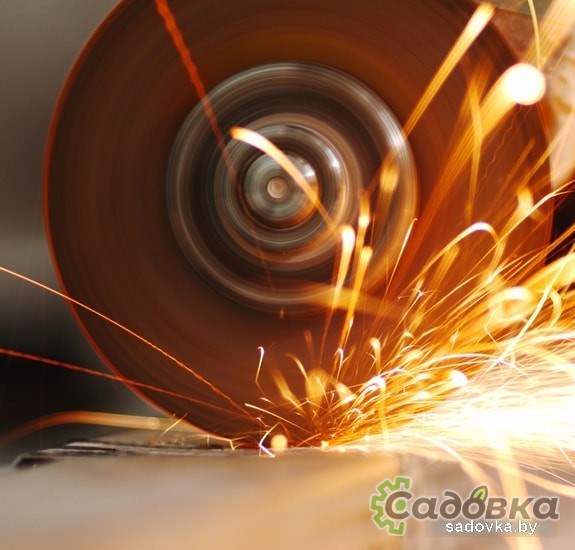 Дисковая пила Oasis PC-160