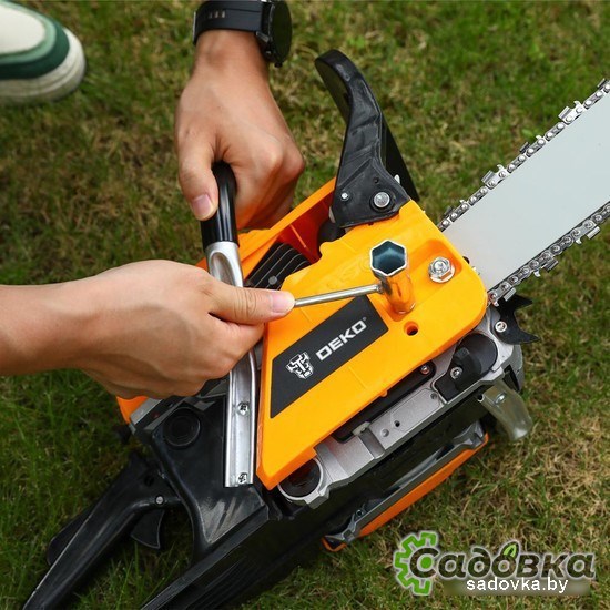 Бензопила Deko DKCHS 52-18 065-1223