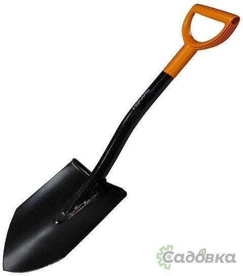 Лопата штыковая остроконечная Fiskars Solid 1014809